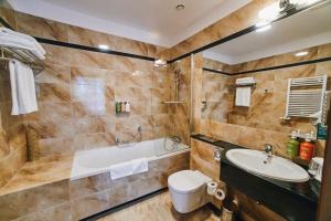 Kúpeľňa v ubytovaní Holiday Inn Krakow City Centre by IHG