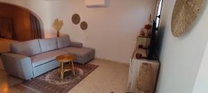 TV a/nebo společenská místnost v ubytování Casa eucalyptus moraira