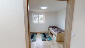 Apartmány U Mirase客房内的一张或多张床位