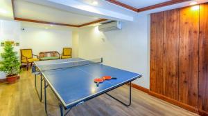 Πινγκ πονγκ στο Fortune Resort Heevan, Srinagar - Member ITC Hotels' Group ή εκεί κοντά