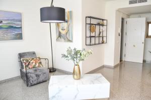 Fotografie z fotogalerie ubytování Luxury apartment with sea views private parking and terrace v destinaci Fuengirola
