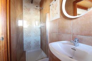 Kúpeľňa v ubytovaní Global Properties, Apartamento céntrico en Canet d'en Berenguer