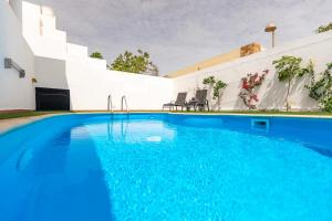 Bazén v ubytovaní Casa Armonia - Private Pool near the Beach alebo v jeho blízkosti