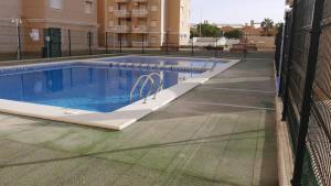สระว่ายน้ำที่อยู่ใกล้ ๆ หรือใน Playa Paraiso - Penthouse Apartment - Secure Free Parking and WiFi