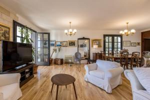 TV a/nebo společenská místnost v ubytování Soul house POLA