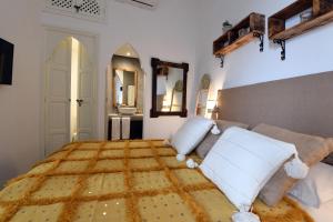 Letto o letti in una camera di Riad CK Medina