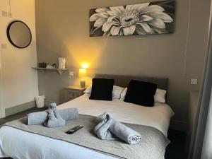 The Swan Hotel客房内的一张或多张床位