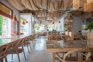 Restoran atau tempat makan lain di Hostal Sa Teula