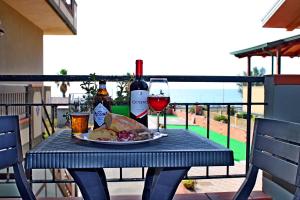 Balkón alebo terasa v ubytovaní Capo d'Orlando Apartments - Cipria