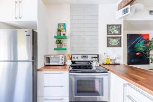 Billede fra billedgalleriet på Boutique Apartment in 1905 Victorian Home - Plaza - Westport i Kansas City