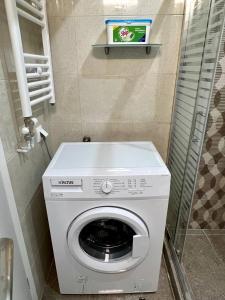 Zdjęcie z galerii obiektu Alex Suite With 2 Bedrooms VIPGreece w Atenach
