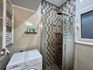 Zdjęcie z galerii obiektu Alex Suite With 2 Bedrooms VIPGreece w Atenach