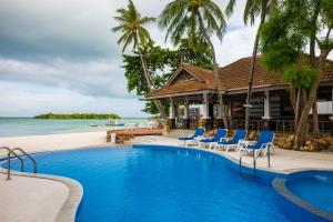 Bazén v ubytování Samui Natien Resort nebo v jeho okolí