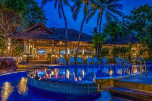 Bazén v ubytování Samui Natien Resort nebo v jeho okolí