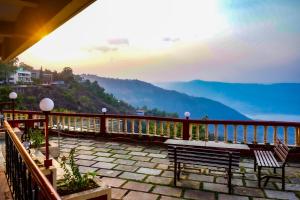 潘奇加尼Sharayu Holidays Valley View的相册照片