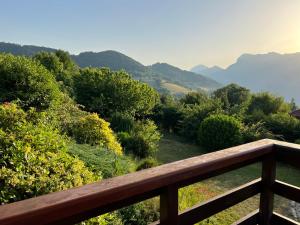 Zdjęcie z galerii obiektu Eco-Logis Mad'in Belledonne w mieście Theys