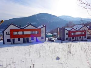 Výhľad na hory alebo výhľad na hory priamo z apartmánu