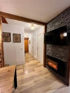 Fotografia z galérie ubytovania Grand duplex 84m2 pied des pistes 10 personnes v destinácii Les Deux Alpes