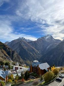Fotografia z galérie ubytovania Grand duplex 84m2 pied des pistes 10 personnes v destinácii Les Deux Alpes