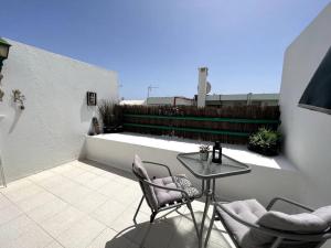 Balkón alebo terasa v ubytovaní Casa Perdy, beautiful 1 bedroom apartment with communal pool