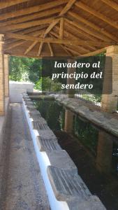 Fotografie z fotogalerie ubytování La Casa Junto al Sendero del Río & Piscina # aire acondicionado v destinaci Los Romeros