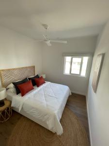 Katil atau katil-katil dalam bilik di Black River villa W17