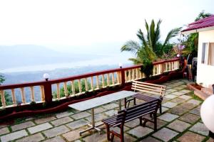 潘奇加尼Sharayu Holidays Valley View的相册照片