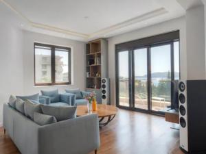 Gallery image of Luxury apartment with Sea view Przno, Sveti Stefan, Regina Residence in Pržno