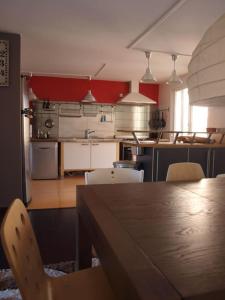 Kuchnia lub aneks kuchenny w obiekcie Belle villa contemporaine