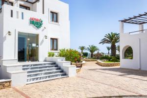 Exteriér nebo vchod ubytování Irini Hotel