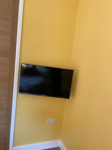 TV a/nebo společenská místnost v ubytování Appleacre Accommodation