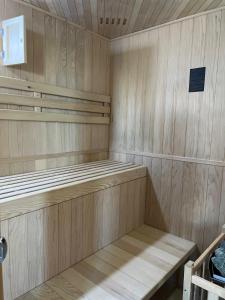Foto sihtkohas Ulrichen asuva majutusasutuse Chalet Biene - Swiss Alp Chalet with Sauna and Jacuzzi galeriist