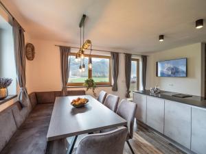 TV a/nebo společenská místnost v ubytování Zillertal Suites