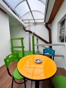 Prostor za sedenje u objektu Prisma Hostel