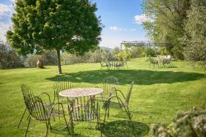 A garden outside Il Poggio