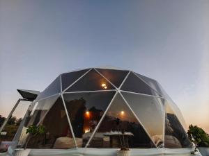 Budova, kde se the luxury tent nachází