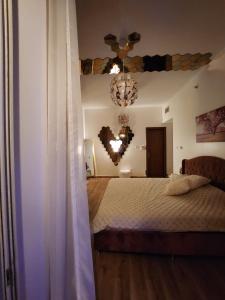 Postel nebo postele na pokoji v ubytování Creekview Luxury Apartment
