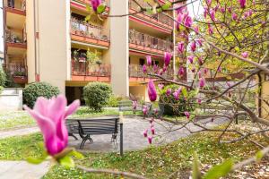 Vonkajšia záhrada v ubytovaní Residenza Smeraldo - Terrazza San siro