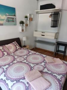 Postel nebo postele na pokoji v ubytování Apartamento tranquilo cerca de la Sagrada Familia