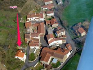 Gallery image of Maison pittoresque avec terrasse et BBQ, calme près de Langeac - FR-1-582-124 in Langeac