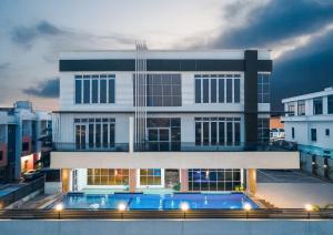 Bazén v ubytování Aveon Hotel nebo v jeho okolí