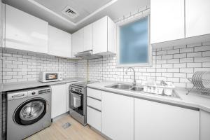 Fotografie z fotogalerie ubytování ALH Vacay - 2 Bedrooms suitable for family v Dubaji