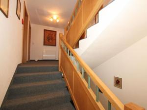 Zdjęcie z galerii obiektu Apartment in Huben near Ski Slopes w Langenfeld