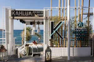 Vue générale sur la mer ou vue sur la mer prise depuis l'appart'hôtel