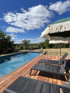 Kolam renang di atau dekat dengan La Vigne - Maison de charme avec piscine