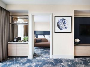 マンチェスターにあるHyatt Regency Manchesterのベッドルーム1室(ベッド1台付)