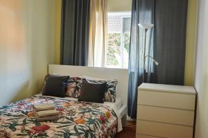 Postel nebo postele na pokoji v ubytování Ljmonade Hostel