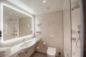 Ein Badezimmer in der Unterkunft Insel-Hotel Heilbronn