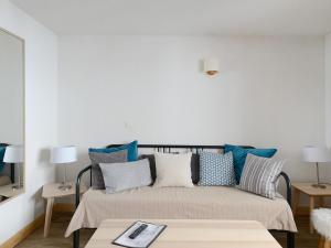 Posezení v ubytování Appartement cosy proche pistes - Balcon et Wifi - FR-1-181-1017