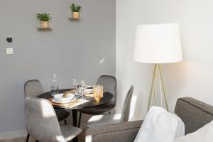 Posedenie v ubytovaní N1 Des Études Cosy Duplex Netflix Balcon ConciergerieDameCarcas